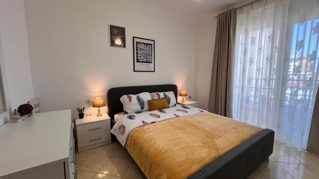 Danny Apartment Durrës Eksteriør billede
